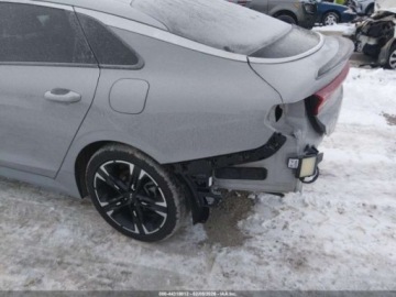 Kia 2024 Kia K5 2024 r, 1,6L GT-LINE AWD 1.6 Benzyna 180KM, zdjęcie 17