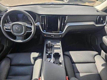 Volvo V60 II  Kombi Facelifting 2.0 B4 197KM 2025 VOLVO V60 B4 Core Combi 2.0 197KM 2025, zdjęcie 5