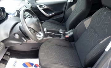 Peugeot 2008 I SUV 1.2 PureTech 82KM 2015 Peugeot 2008 1.2 82KM LEDY Klima Zero korozji Oryginalne szyby Stan BDB 1.2, zdjęcie 11
