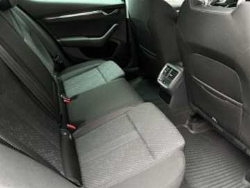 Skoda Octavia IV Liftback 1.5 TSI EVO 150KM 2023 Skoda Octavia 1.5TSI 150KM Style DSG l LED Matrix,, zdjęcie 8