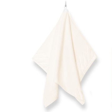 KREMOWY RĘCZNIK FROTTE 70X140 SILKY 500 gsm