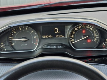 Peugeot 2008 I SUV Facelifting 1.2 PureTech 82KM 2018 Peugeot 2008 Vehis zadbany bezwypadkowy, zdjęcie 15
