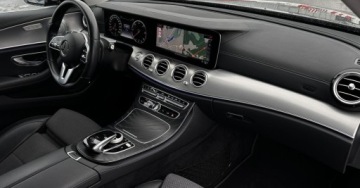 Mercedes Klasa E W213 Limuzyna 2.0 220d 194KM 2020 Mercedes-Benz Klasa E 4Matic SalonPL Burmester Distronic Pneumatyczne Zawi, zdjęcie 13