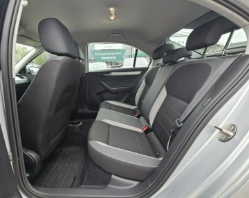 Skoda Rapid II Liftback Facelifting 1.0 TSI 110KM 2018 Škoda RAPID Skoda RAPID 1.0 TSI 110KM Ambition, zdjęcie 11