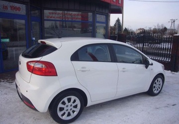 Kia Rio III Hatchback 3d 1.2 DOHC CVVT 85KM 2012 Kia Rio Kia Rio III Salon PL 1.2 Benzyna 86KM, zdjęcie 5