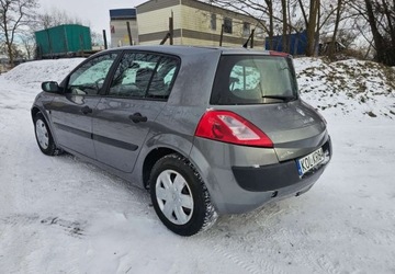 Renault Megane II Sedan 1.6 i 16V 115KM 2003 Renault Megane Renault Megane 1.6 Pack Expression 1.6 Benzyna 115KM, zdjęcie 2