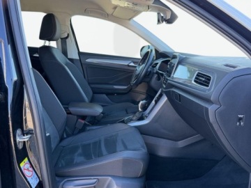 Volkswagen T-Roc I SUV Facelifting 1.5 TSI ACT 150KM 2022 Volkswagen T-Roc 1.5 Benzyna 150KM, zdjęcie 9