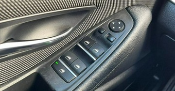 BMW Seria 5 F10-F11 Touring Facelifting 520d 190KM 2016 BMW Seria 5 Zadbany Duza Navi Czujniki Automat 2.0 Diesel 190KM, zdjęcie 14