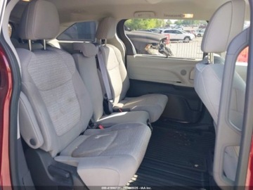 Toyota Sienna III 2022 Toyota Sienna LE 2022 2.5l 2.5 Hybryda 189KM, zdjęcie 12