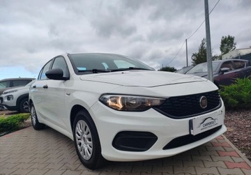 Fiat Tipo II Sedan 1.4 95KM 2019 Fiat Tipo Salon POLSKA 1.4 95KM VAT 23 Jak nowy Zobacz 1.4 Benzyna, zdjęcie 4