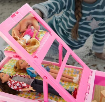 АВТОМОБИЛЬ-КЕМПЕР БАРБИ 3В1 GHL93