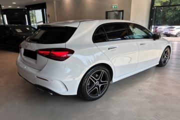 Mercedes Klasa A W177/V177 Hatchback Facelifting 2.0 220d 190KM 2024 MERCEDES-BENZ A Klasa 220 d AMG Line 2.0 (190KM) 2024, zdjęcie 3
