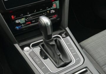 Volkswagen Passat B8 Limousine Facelifting 1.5 TSI EVO 150KM 2020 Volkswagen Passat Business Pakiety, ACC, Podgrzewane fotele, GPS, Kamera,, zdjęcie 23
