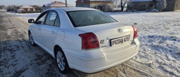 Toyota Avensis II Sedan 2.0 VVT-i 147KM 2004 Toyota Avensis Toyota Avensis 2.0B 2004r, sedan climatronic 2.0 Benzyna, zdjęcie 3