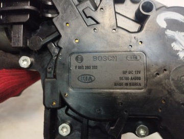 KIA CARENS IV MOTOREK STĚRAČE ZADNÍ 98700A4000