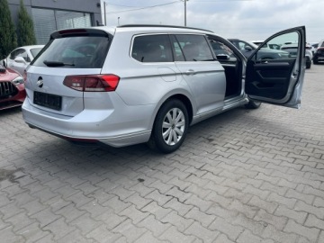 Volkswagen Passat B8 Variant Facelifting 2.0 TDI SCR 150KM 2020 Volkswagen Passat Variant Automat Podgrzewanie, zdjęcie 3