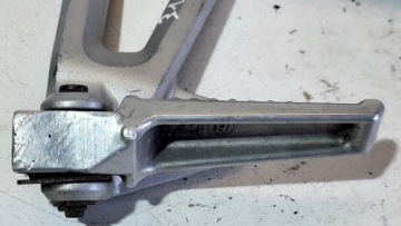 Комплект левый задний 50760-MBW-000ZA Honda CBR 600 F4 SC35 1998-2001r