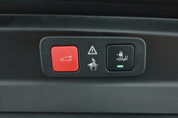 Peugeot 5008 II Crossover Facelifting 1.2 PureTech 130KM 2023 Peugeot 5008 PureTech 130, Salon Polska, zdjęcie 12