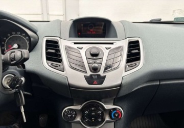 Ford Fiesta VII Hatchback 5d 1.25 Duratec 82KM 2010 Ford Fiesta 1.25 82KM MT5 Trend Salon PL 1.2 Benzyna 82KM, zdjęcie 8