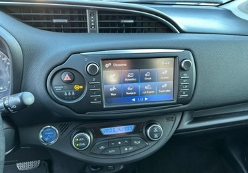 Toyota Yaris III Hatchback 5d Facelifting Hybrid 100KM 2017 Toyota Yaris 1,5 Benzyna Hybryda Automat GWARANCJA Zamiana Zarejestrowany, zdjęcie 16