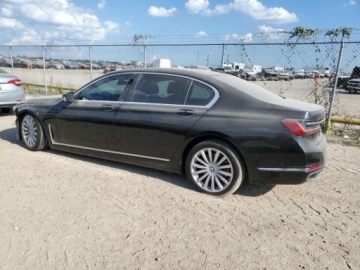 BMW Seria 7 G70 2022 BMW Seria 7 740 XI 2022 3.0l 3.0 Benzyna 335KM, zdjęcie 1