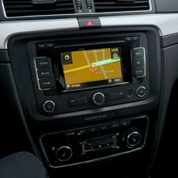 Skoda Superb II Outdoor 2.0 TDI CR DPF  140KM 2015 Škoda Superb Skoda Superb 2.0 TDI DSG Comfort, zdjęcie 33