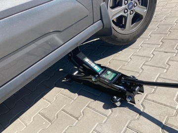 ГИДРАВЛИЧЕСКИЙ АВТОМОБИЛЬНЫЙ ПОДЪЕМНИК Frog, 3Т ДОМКРАТ