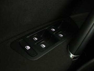 Volkswagen Golf VII Variant Facelifting 1.6 TDI-CR DPF BMT 115KM 2019 Volkswagen Golf DSG klima auto navi grzane fotele, zdjęcie 35