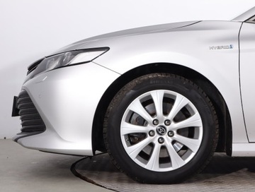 Toyota Camry IX Sedan 2.5 Hybrid Dynamic Force 218KM 2019 Toyota Camry 2.5 Hybrid, Salon Polska, zdjęcie 13