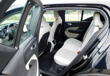 Volvo XC40 Crossover 1.5 T3 163KM 2020 Volvo XC 40 z Gwarancja Bezowa Tpicerka Kamera Model 2021r 1.5 Benzyna, zdjęcie 11