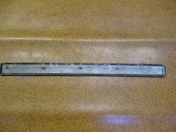 NISSAN PATROL GR Y61 97-03 LIŠTA DVEŘE PŘEDNÍ PRAVÁ