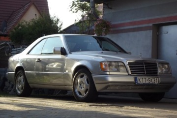 Mercedes Klasa E W124 Coupe 2.0 136KM 1995 MERCEDES-BENZ C124 E200 2.0 benzyna 136KM 1995r, zdjęcie 1