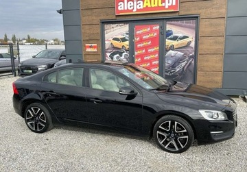 Volvo S60 II Cross Country 2.0 T5 245KM 2018 Volvo S60 S60 T5 2.0 BENZ 245 KM 2018r 119.000 km Warszawa 2.0 245KM