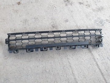 OCTAVIA IV 2019- ATRAPA KRATKA ZDERZAKA ŚRODKOWA