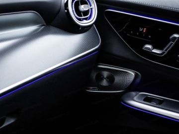 Mercedes GLC C254/X254 Coupe 2.0 300 258KM 2025 MERCEDES-BENZ GLC 300 4-Matic AMG Line 2.0 (258KM) 2025, zdjęcie 9