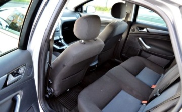 Ford Mondeo IV Sedan 2.0 Duratorq TDCI DPF 115KM 2011 Ford Mondeo Lift Polski salon, Klimatyzacja, 2.0 Diesel 115KM, zdjęcie 9