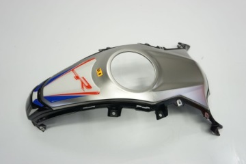 BMW R 1250 R 18- КРЫШКА ОБТЕКАТЕЛЯ ТОПЛИВНОГО БАКА