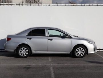 Toyota Corolla X Sedan 1.6 Valvematic 132KM 2010 Toyota Corolla 1.6 Valvematic, Salon Polska, zdjęcie 5