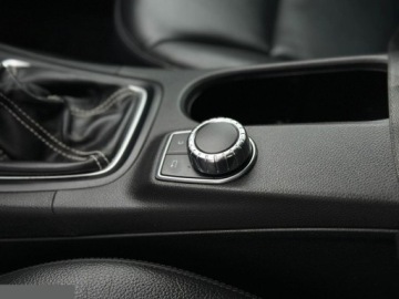 Mercedes Klasa B W246 Sports Tourer 180 BlueEFFICIENCY 122KM 2011 Mercedes-Benz Klasa B 180 (BlueEFFICIENCY) 122KM 2011r, zdjęcie 17