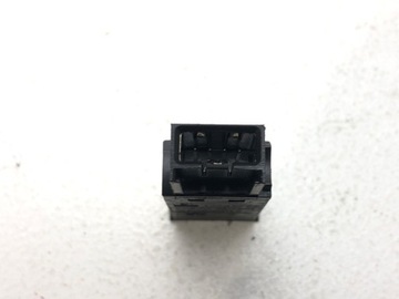 HNÍZDO PORT USB OPEL ASTRA J 13348688