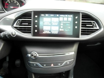 Peugeot 2017 Peugeot 308 Allure Kamera Panorama Dach 1.2 Benzyna 96KM, zdjęcie 35