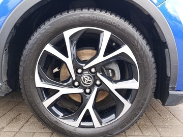 Toyota C-HR I Crossover 1.8 Hybrid 122KM 2019 Toyota C-HR 1.8 Hybrid Style Toyota C-HR 1.8 Hybri, zdjęcie 9