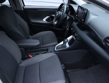 Toyota Yaris III Hatchback 5d Facelifting 2017 1.5 Hybrid 100KM 2020 Toyota Yaris 1.5 Hybrid, Salon Polska, zdjęcie 8