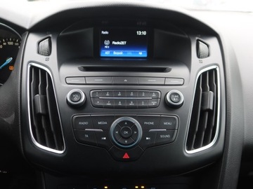 Ford Focus III Hatchback 5d facelifting 1.5 TDCi 120KM 2015 Ford Focus 1.5 TDCi, Salon Polska, Serwis ASO, zdjęcie 11