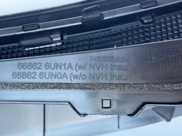 ПЛАСТИКОВОЕ ВЕРХНЕЕ СТЕКЛО NISSAN QASHQAI III J13 668626UN1A