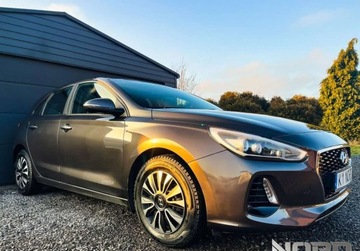 Hyundai i30 III Hatchback 1.0 T-GDI 120KM 2017 Hyundai i30 Bezwypadkowy, FV23, Bogata wersja KredytowanieLeasing, gw.12m, zdjęcie 2