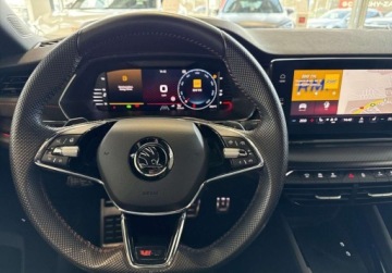 Skoda Octavia IV RS Kombi 2.0 TSI 245KM 2022 Skoda Octavia RS, Keyless, Matrix, Head-Up,Ambiente, Asystenci 2.0 Benzyna, zdjęcie 11