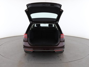 Volkswagen Passat B8 Variant 2.0 TDI BlueMotion SCR 190KM 2017 Volkswagen Passat 4x4 DSG panorama navi klima auto, zdjęcie 18
