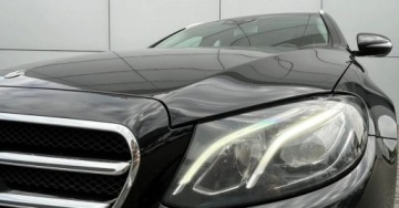 Mercedes Klasa E W213 Kombi 2.0 220d 194KM 2020 Mercedes-Benz Klasa E 4 Matic Automat Led Parktronic Kamera Navi Vir, zdjęcie 3