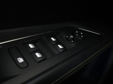 Peugeot 3008 II Crossover 1.2 PureTech 130KM 2020 Peugeot 3008 GT-Line automat navi PDC FullLED, zdjęcie 37